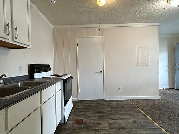 4th image of 1018 W Lexington Ave APT 4