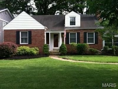 444 Bogey Ln, Saint Louis, MO, 63122