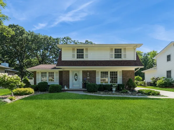 4511 67th St, Urbandale, IA 50322