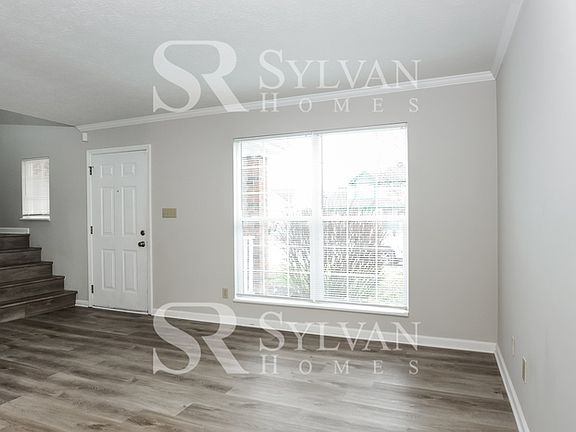 3rd image of 2214 Rolling Oak Dr