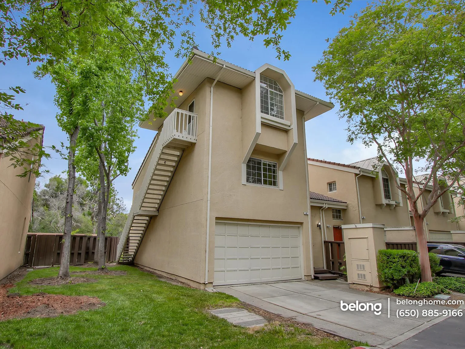 3 bed, 2.0 bath, 1705 sqft, $4,295 — Photo 3