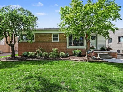 332 E Parker Ave, Madison Heights, MI, 48071