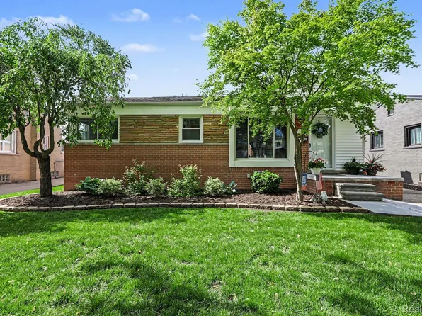 332 E Parker Ave, Madison Heights, MI 48071