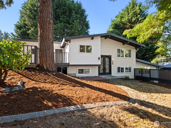 8801 NE 140th Place, Kirkland, WA 98034