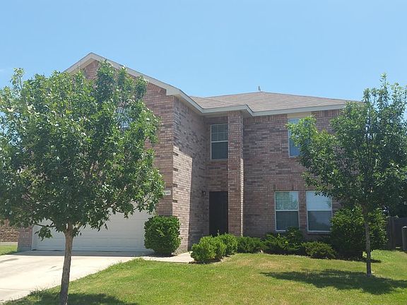 2nd image of 1040 Churchill Dr