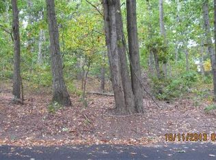 750 Eastwood Dr, Cutchogue, NY 11935