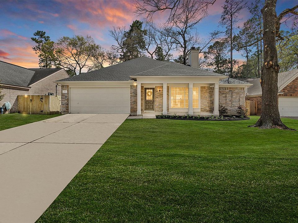 1st image of 7 Amber Fire Pl