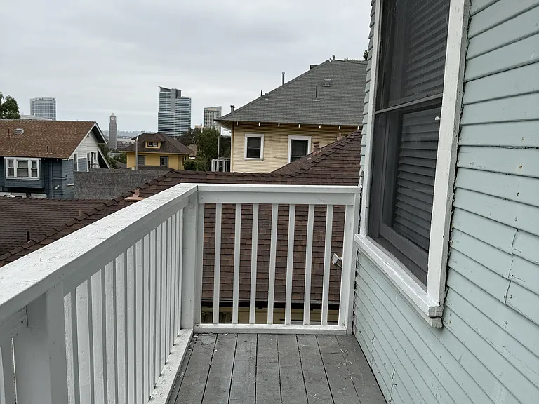 2045 K St #5 — Photo 9