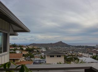 1930 Saint Louis Dr, Honolulu, HI 96816