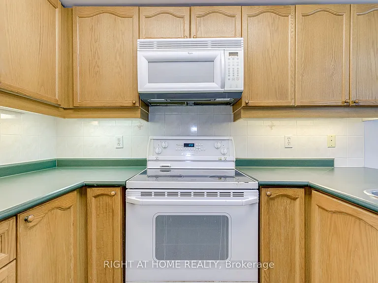 38 Fairview Rd W #38 — Photo 18