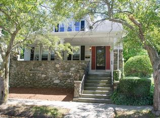 22 Buttonwood Ln, Peabody, MA 01960