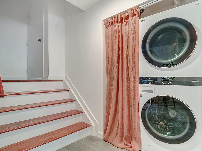 1702 Prospect Pl #1 — Photo 7
