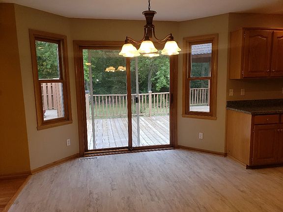 5th image of 7560 Preakness Dr