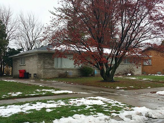 2nd image of 25125 Southwood Dr