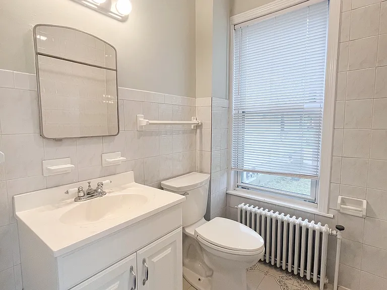 3 Warren St #3 — Photo 9
