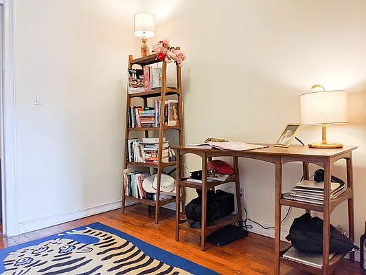 Rented by Ulas Real Estates Inc | media 28