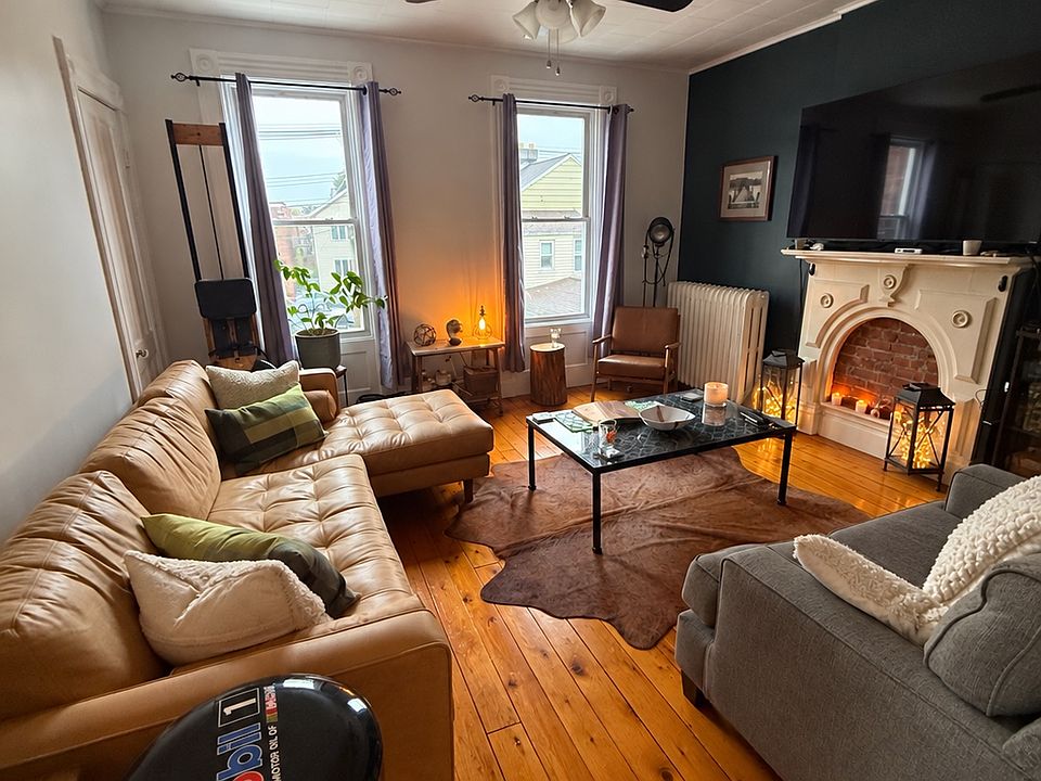 1st image of 105 Hudson Ave APT 2