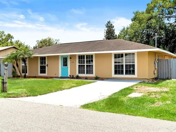 211 Valencia Rd, Debary, FL 32713