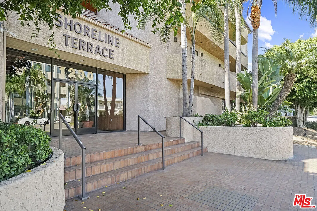 3 bed, 2.5 bath, 1980 sqft, $6,995 — Photo 4