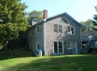 34 Taylor St, Winthrop, ME 04364