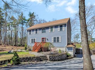 331 Braley Hill Rd, Rochester, MA 02770