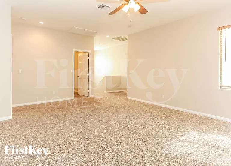 6857 N Campbell Rd — Photo 11