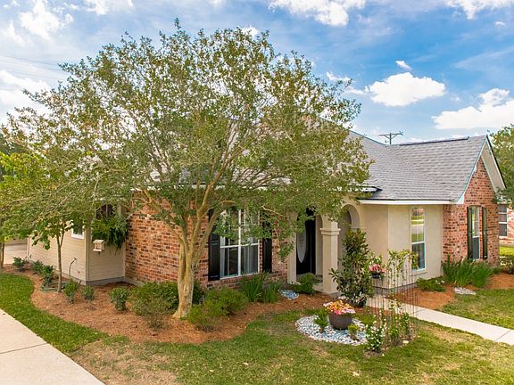 3rd image of 5851 Woodlawn Park Ct