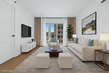 428 East 9th Street, #513