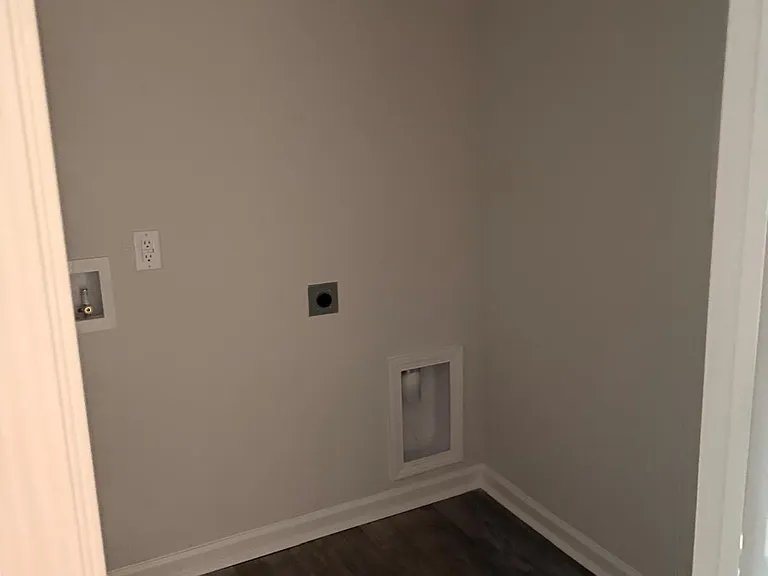 117 Azure Dr — Photo 1