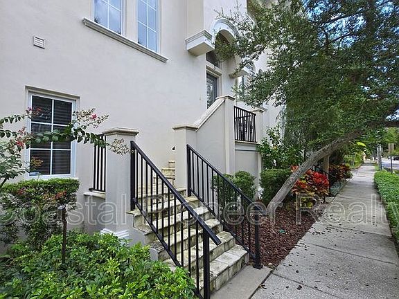 3rd image of 1001 S Rome Ave Unit 3