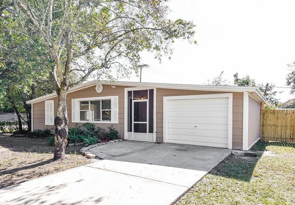 1st image of 512 Sutton Pl