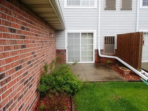 3rd image of 200 W Aspen Ct Unit 7