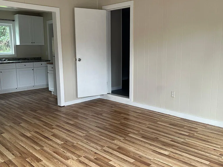 220 Maple St #3 — Photo 2