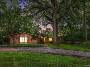 25425 Dennison Rd, Franklin, MI 48025