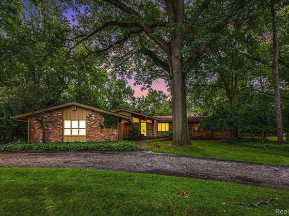 25425 Dennison Rd, Franklin, MI 48025