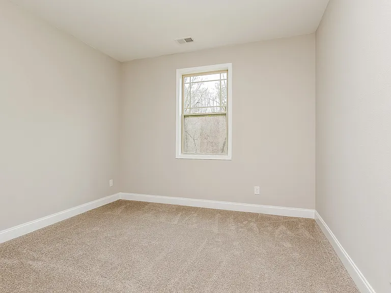 1180 Black Oak Cir — Photo 12