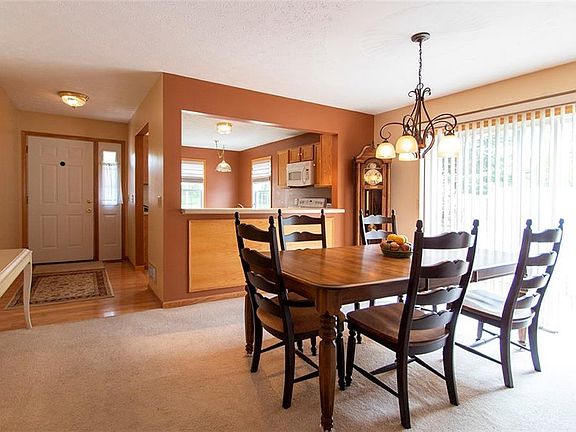 2nd image of 5366 Wexford Ct