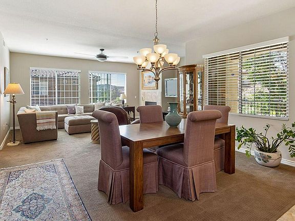 4th image of 370 E Hilltop Way