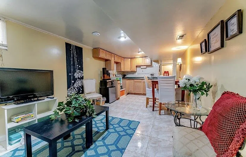 2 bed, 1.0 bath, $1,700 — Photo 2