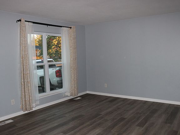 4th image of 16678 E Arkansas Dr
