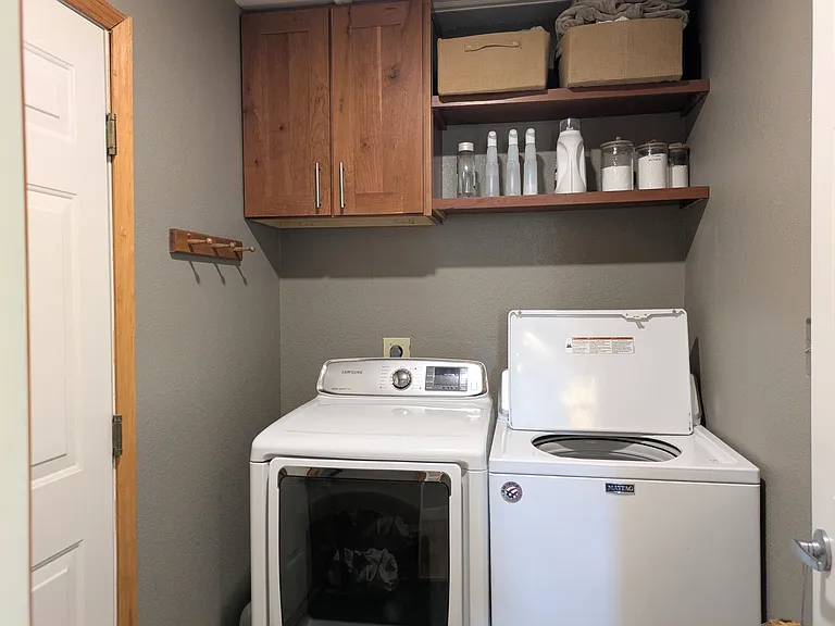 306 Linden St — Photo 14