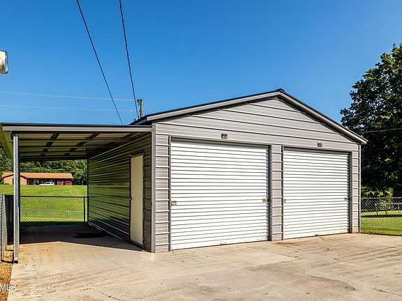 3rd image of 2047 Eckles Dr