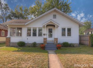 516 Kenwood St NE, Grand Rapids, MI 49505