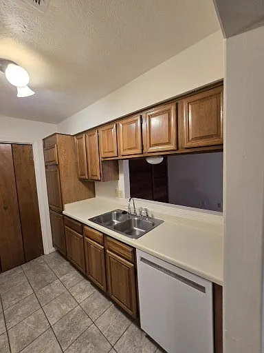 2904 Forest Bnd #1 — Photo 16