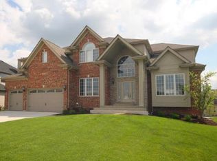 25648 Meadowland Cir, Plainfield, IL 60585