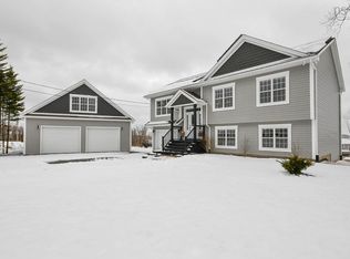 44 Yew St, Hammonds Plains, NS B4B 0M8