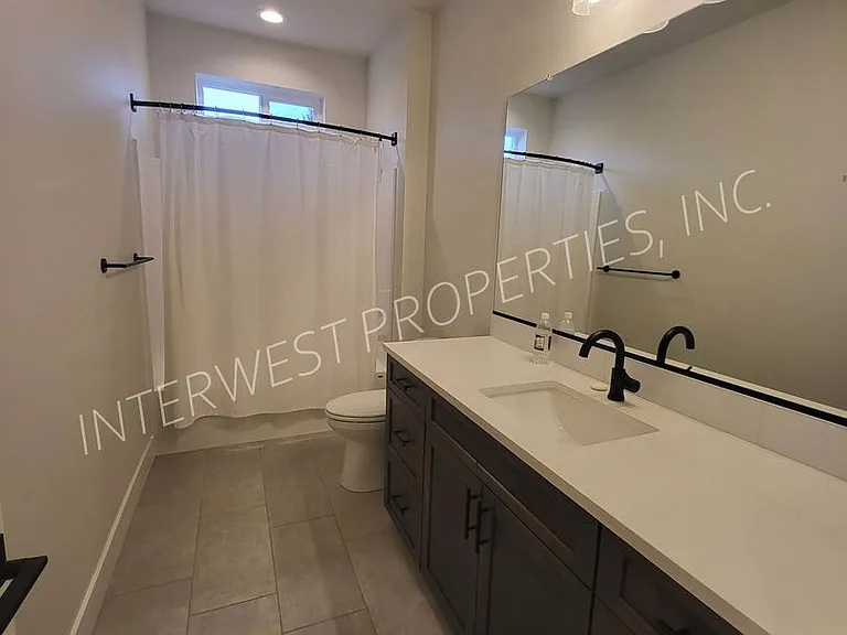 7114 NE 8th Ave #A — Photo 32