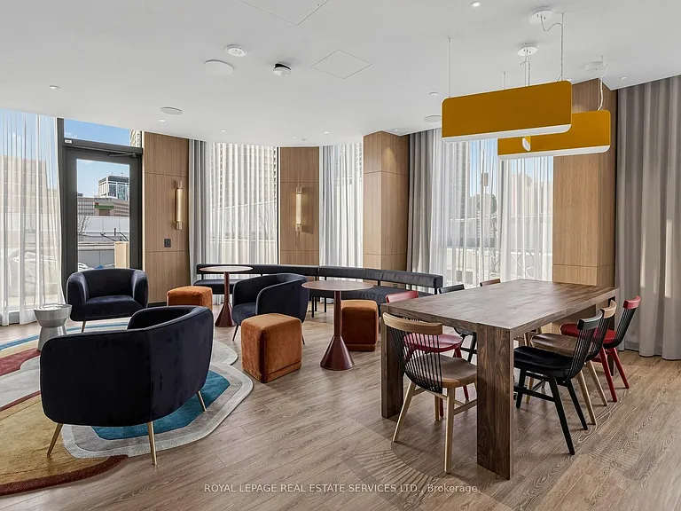 25 Cordova Ave #1210 — Photo 46
