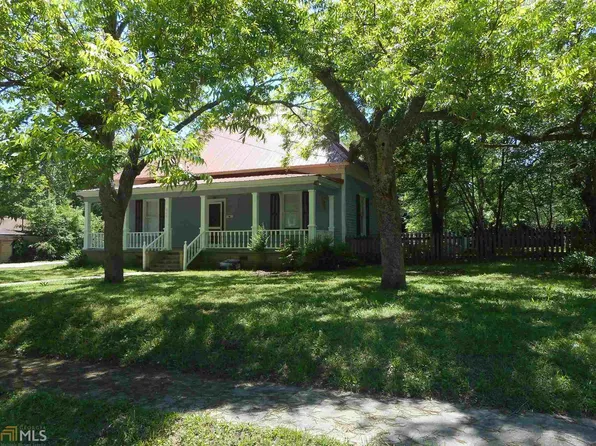 804 Dolvin Ave, Union Point, GA 30669