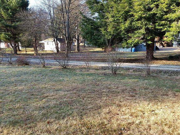 5th image of 230 Slick Ln